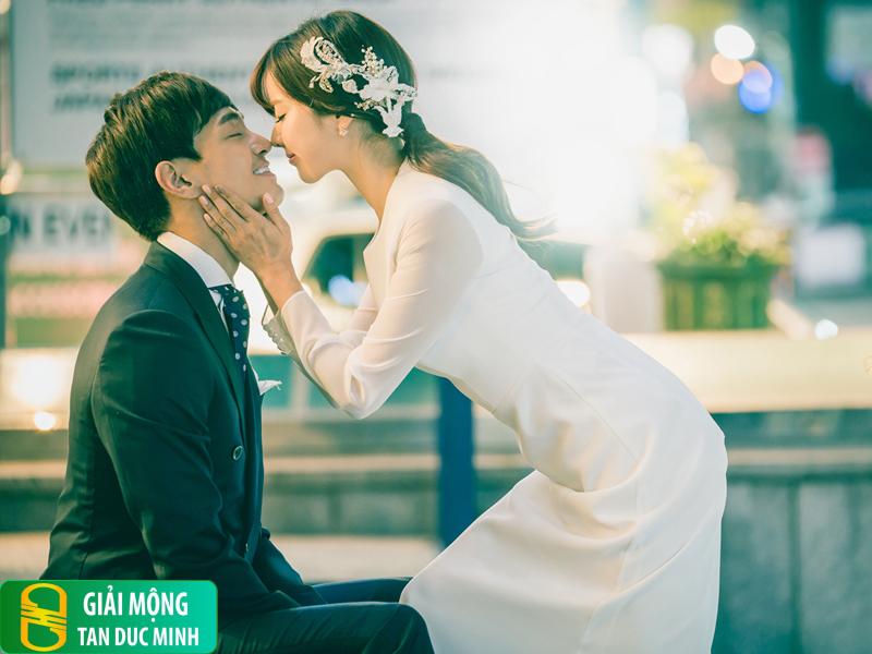 Nằm mơ thấy cưới người yêu cũ